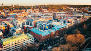 Malvan talletuskokoelma maailmalla – Aleksandra Ionowan taidetta Lontoossa