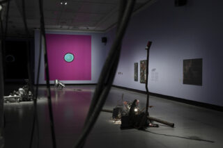 Teknologian ja ihmisen suhde keskiössä Malvassa avautuvassa Outo vetovoima -näyttelyssä  